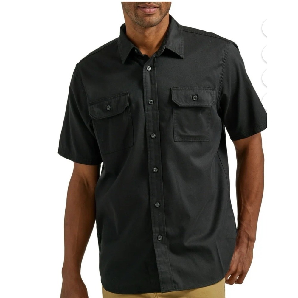 Wrangler MEN'S Relaxed‎ Fit Short Sleeve Utility Shirt Black Size Large